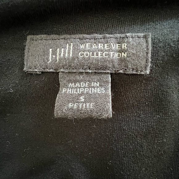 EUC J Jill Wearever Collection Wrap Style Maxi Dress; Black Havana Floral - Picture 8 of 8